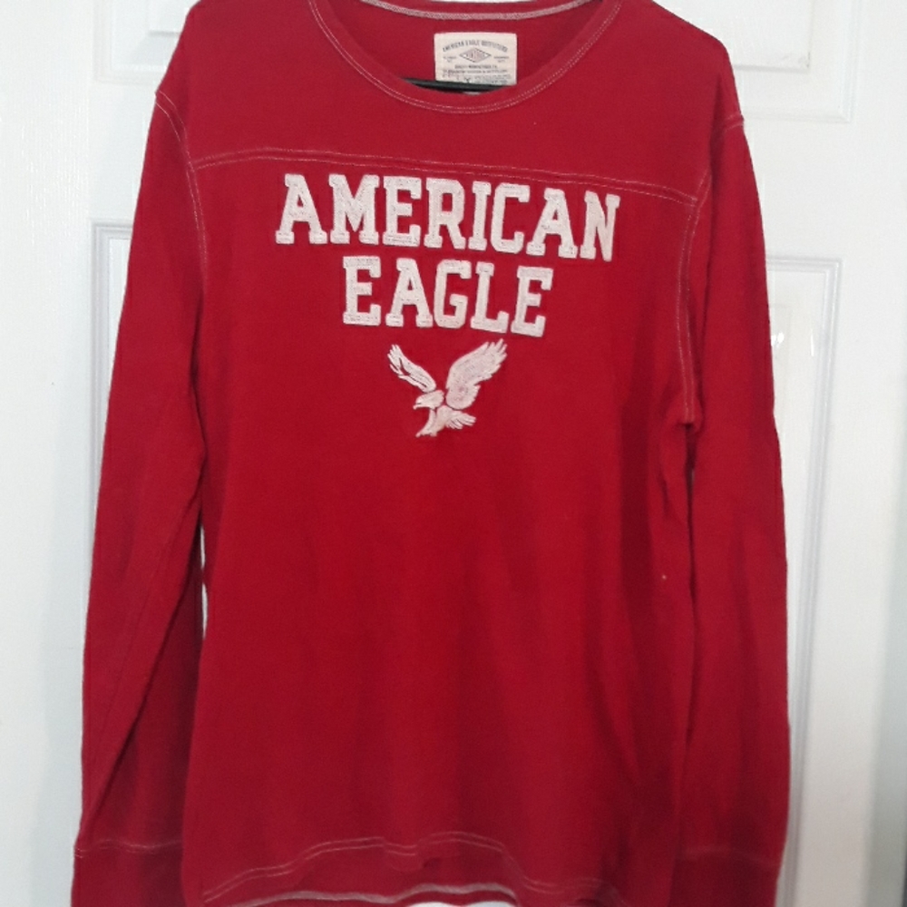 American Eagle top.